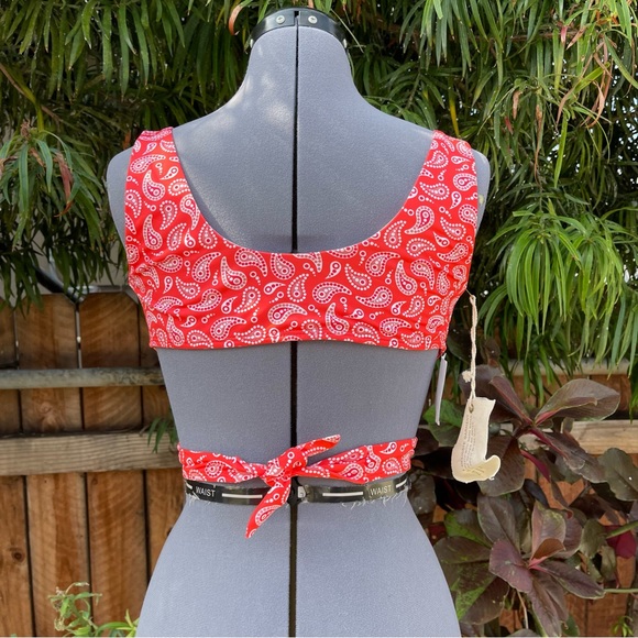 Verdelimon Calico Bikini Top Red Paisley size M - Picture 7 of 8